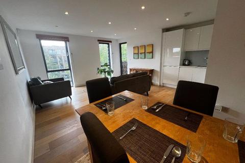 2 bedroom property for sale, Kings Avenue, London SW4