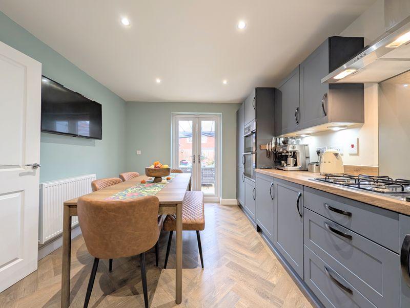 Photo 53