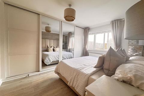 4 bedroom detached house for sale, Oakhills, Shanklin