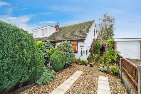 Sandown Crescent, Little Lever