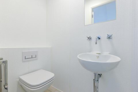 Studio to rent, College Road, Harrow HA1