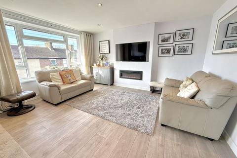undefined, Albion Court, Dunstable