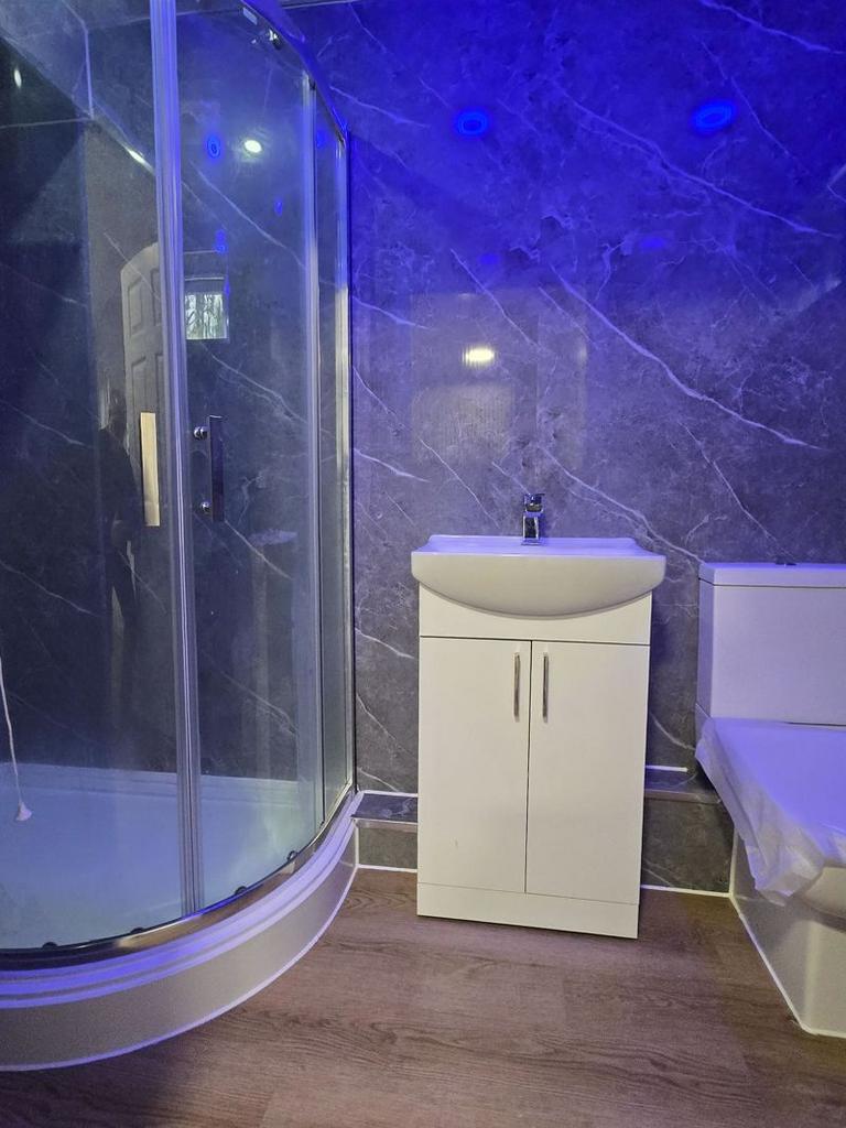 Ground floor shower