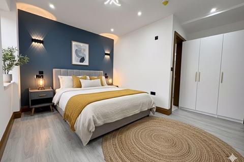10 bedroom semi-detached house to rent, Warwick Road, Southall, UB2