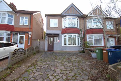 Cambridge Road, North Harrow