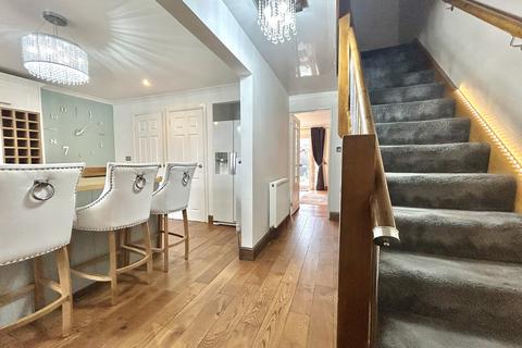 4 bedroom terraced house for sale, Meadowfield Close, Rock Ferry, Merseyside, CH42