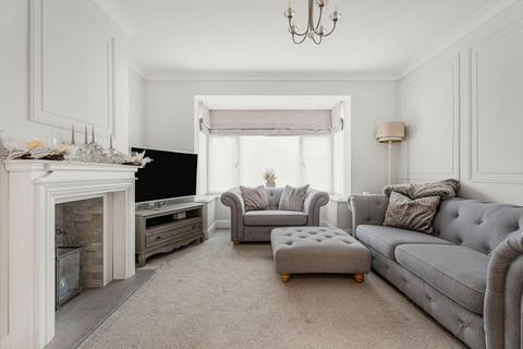 4 bedroom semi-detached house for sale, Cedar Avenue, High Wycombe HP15