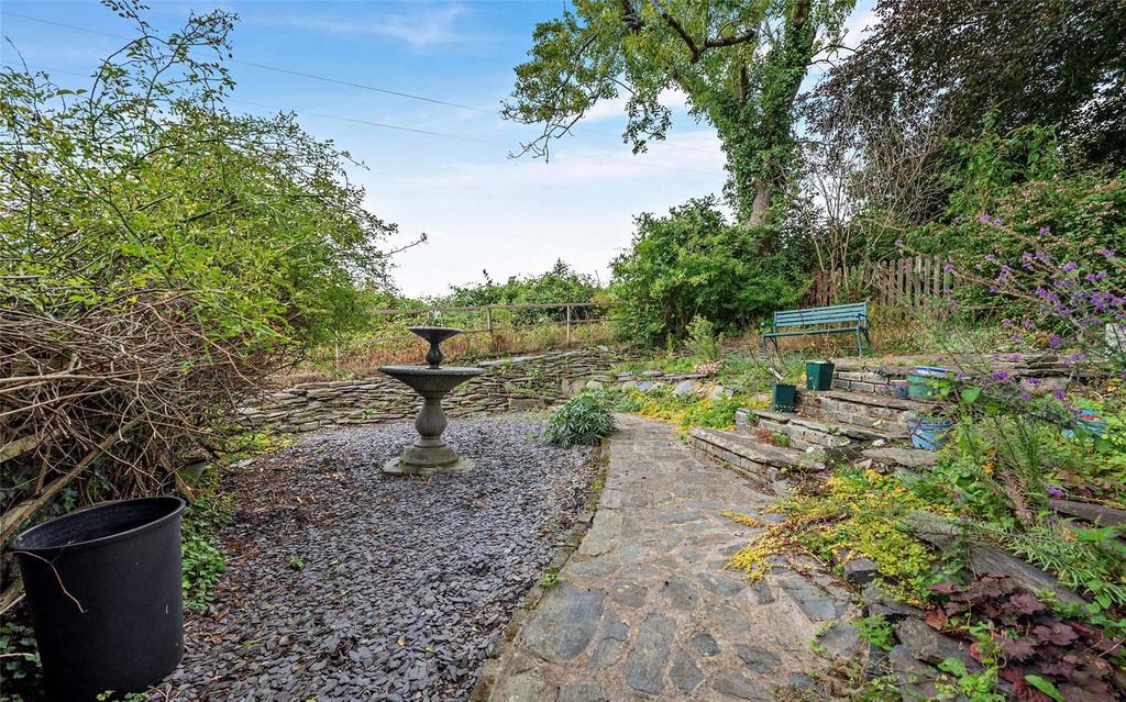 Garden & Grounds