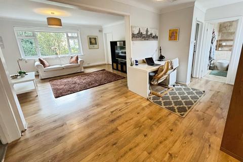 2 bedroom flat for sale, Holme Road, Didsbury, Manchester, M20
