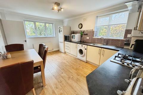 2 bedroom flat for sale, Holme Road, Didsbury, Manchester, M20