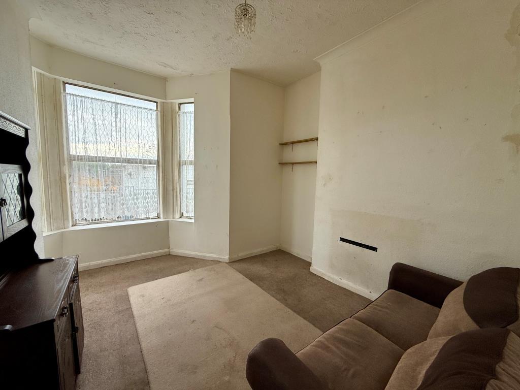 Flat B Living room