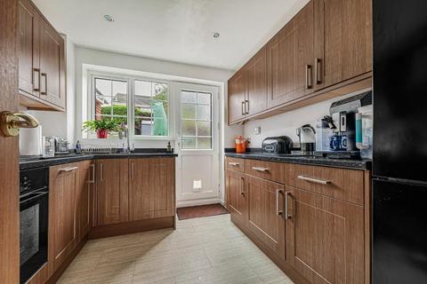 14 Arne Grove, Orpington, BR6 9TT