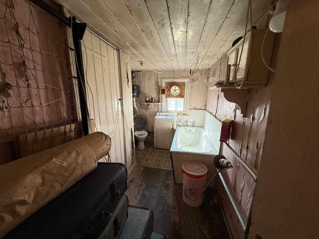 Bathroom with WC