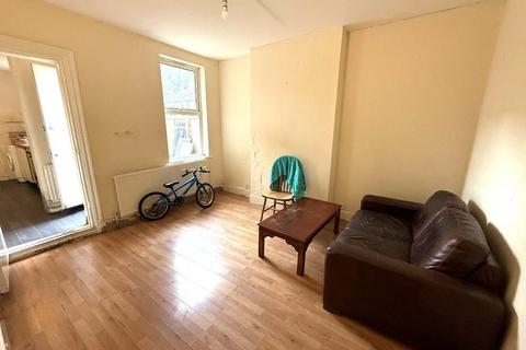undefined, Dallow, Luton LU1