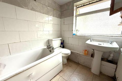 undefined, Dallow, Luton LU1