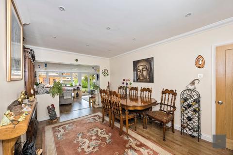 2 bedroom detached bungalow for sale, Phyllis Avenue, Peacehaven, BN10