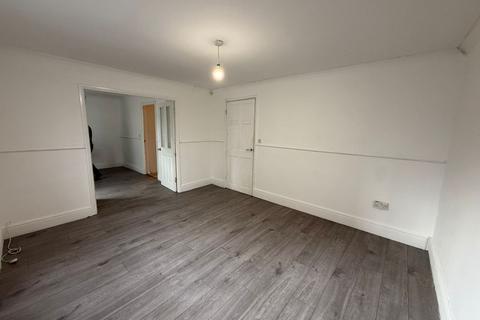 3 bedroom terraced house to rent, Newcastle upon Tyne NE4