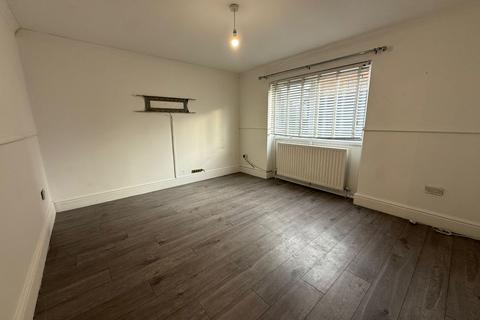 3 bedroom terraced house to rent, Newcastle upon Tyne NE4