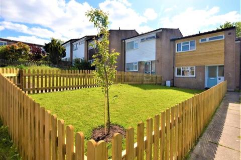 3 bedroom terraced house to rent, Hillside Park, Bodmin, Cornwall, PL31