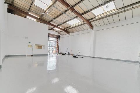 Warehouse to rent, Unit 8 Barratt Way Way Harrow HA3 5TJ