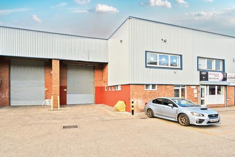 Warehouse to rent, Unit 8 Barratt Way Way Harrow HA3 5TJ