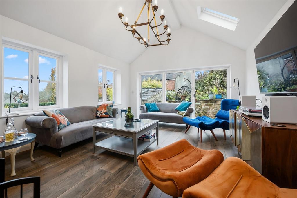 Living Room.jpg