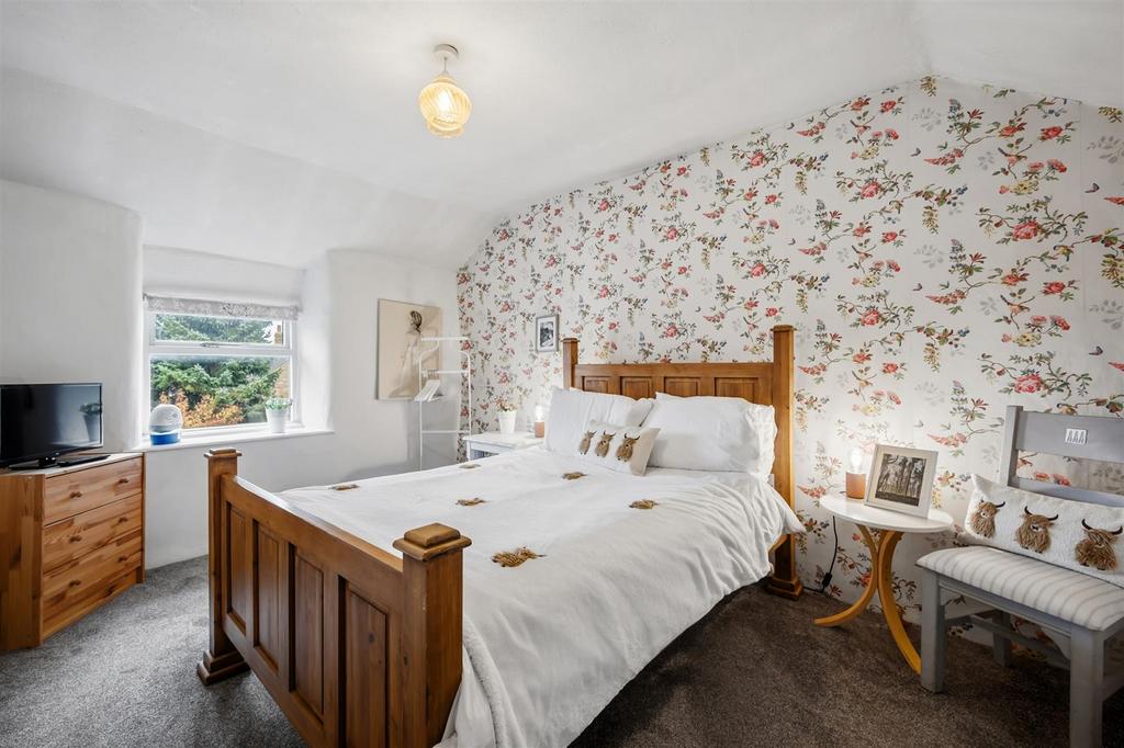 Rose Cottage - Bedroom.jpg