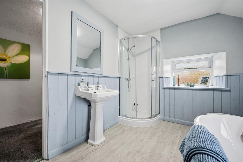 Rose Cottage Bathroom - shower.jpg