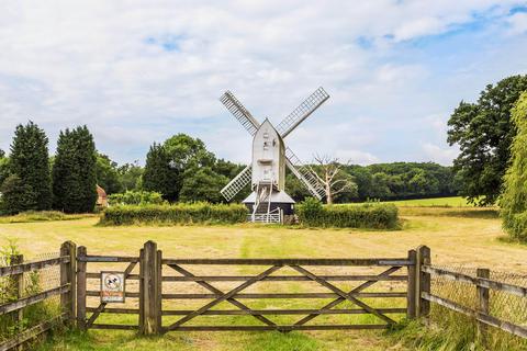 undefined, Millfields Crescent, Horley RH6