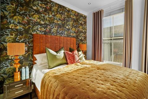 undefined, Earls Court Road, W8