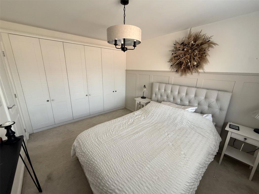 Bedrooom 1