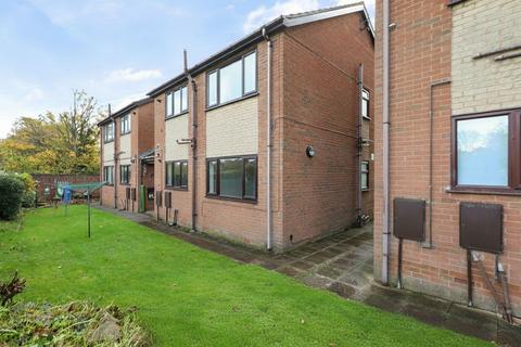 2 bedroom flat for sale, Alford Close, Chesterfield S40