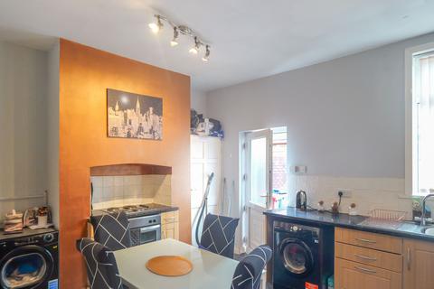 3 bedroom terraced house for sale, Grantham Street, Blackburn BB2