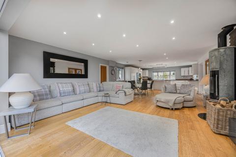 undefined, Cirencester Road, Fairford, Gloucestershire, GL7