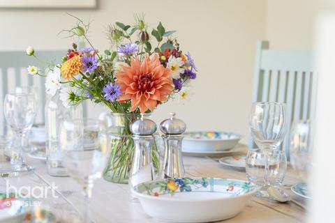 undefined, Wing Road, Stewkley