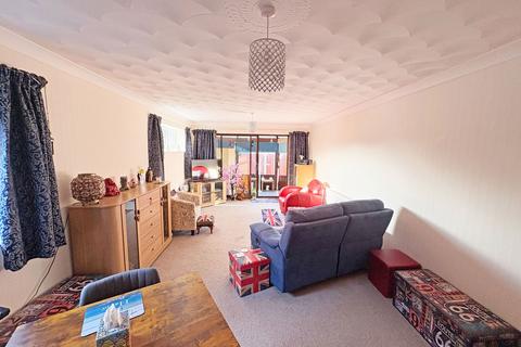 3 bedroom detached bungalow for sale, St. Valentines Way, Skegness, Lincolnshire, PE25 2NG