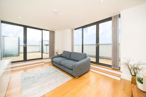 2 bedroom flat to rent, Lindfield Street, London E14