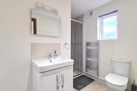 undefined, Taunton Avenue, Hounslow, TW3