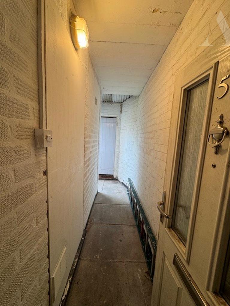 5 Glascote Grove. rear access.jpeg