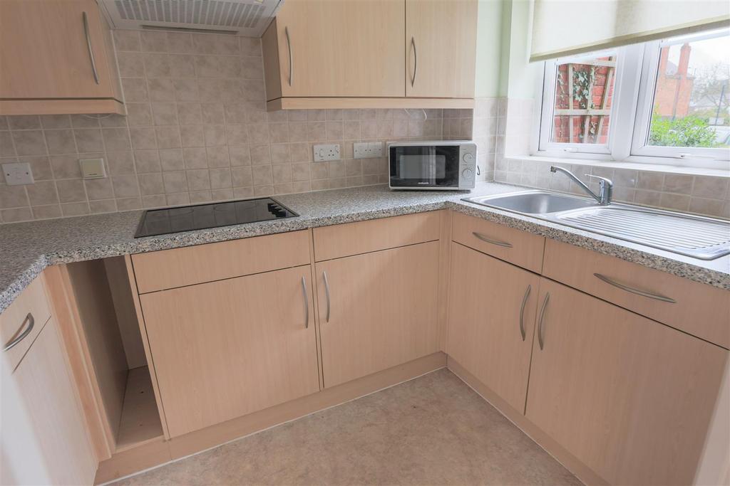 8 Gracewell Court6 .jpg