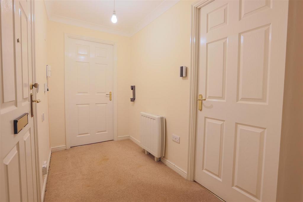 8 Gracewell Court1 .jpg