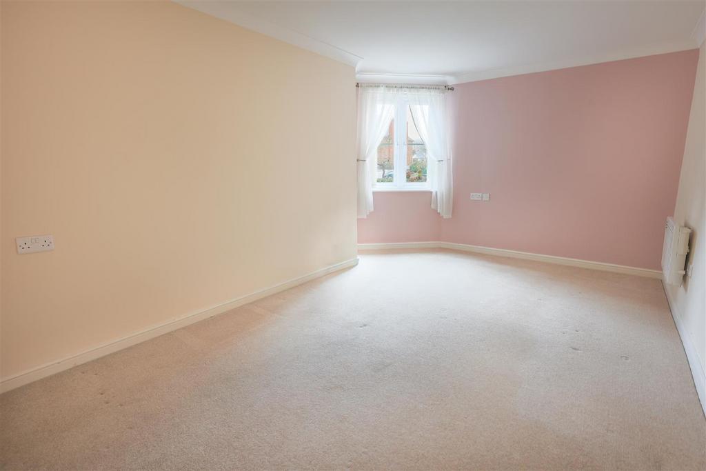 8 Gracewell Court2 .jpg