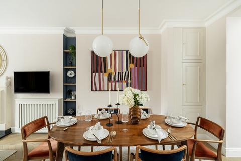 4 bedroom terraced house for sale, Glebe Place, London, SW3