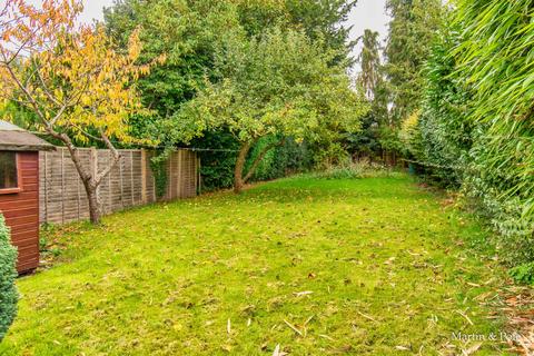 undefined, The Crescent, Earley, Reading