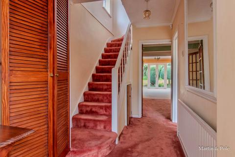 undefined, The Crescent, Earley, Reading