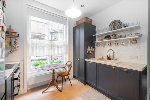 undefined, Richmond Parade, East Twickenham TW1