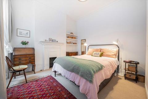 undefined, Richmond Parade, East Twickenham TW1