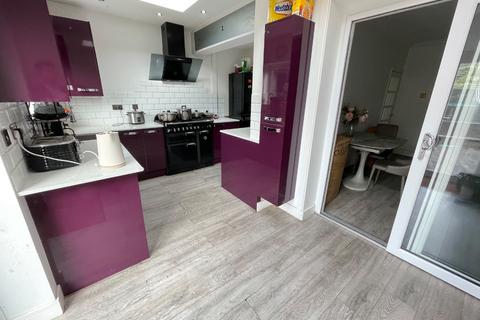 undefined, Brooms Road, Luton, Bedfordshire, LU2 0JP