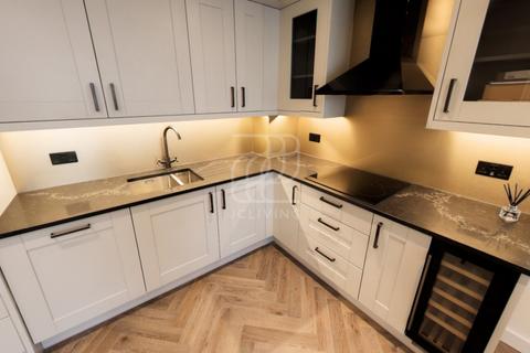 2 bedroom flat to rent, London, E1W