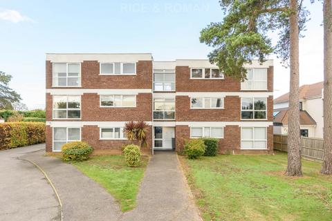 2 bedroom apartment for sale, Rydens Road, Walton On Thames KT12